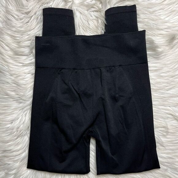 H&M Sport High Rise Leggings Black Size Medium - Picture 2 of 4